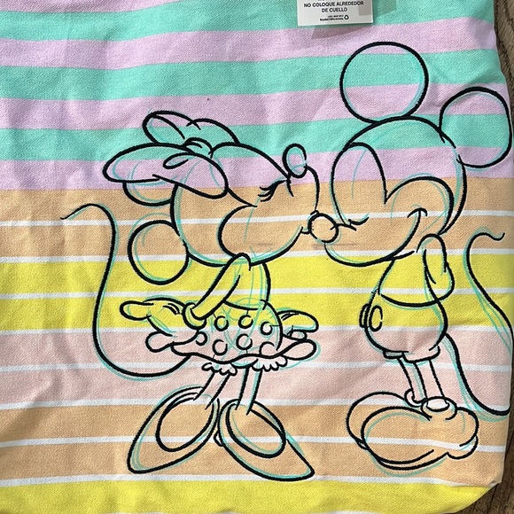 LAST CALL NWT Disney Parks tote - Picture 3 of 9